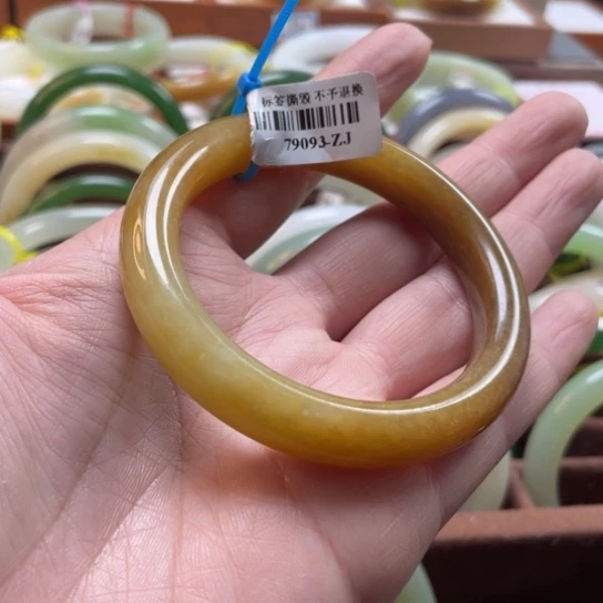 【闪购商品】和田玉手镯未镶嵌55.7