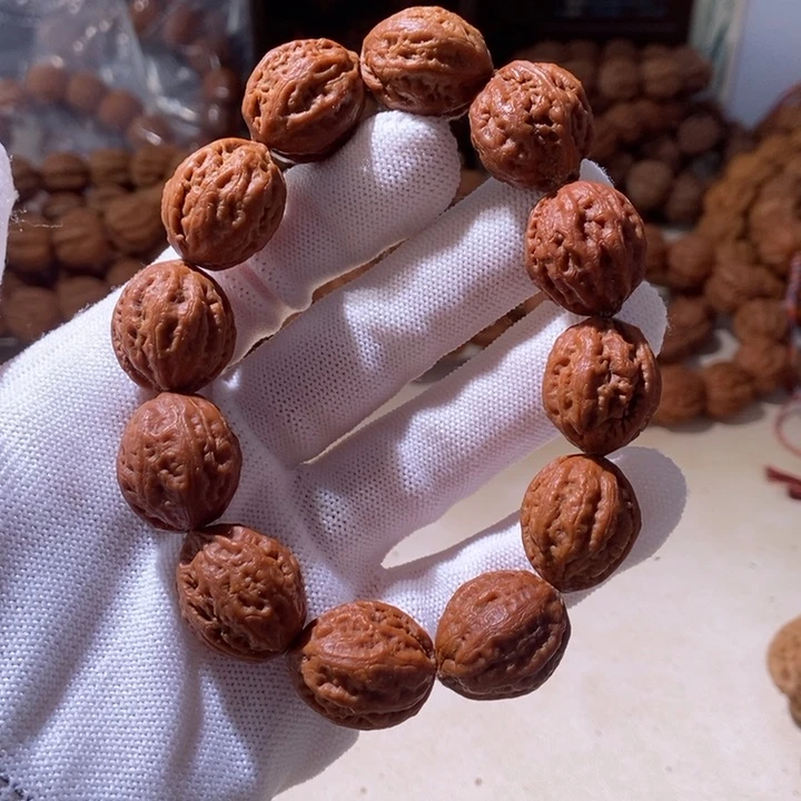 手串文玩核桃…………2