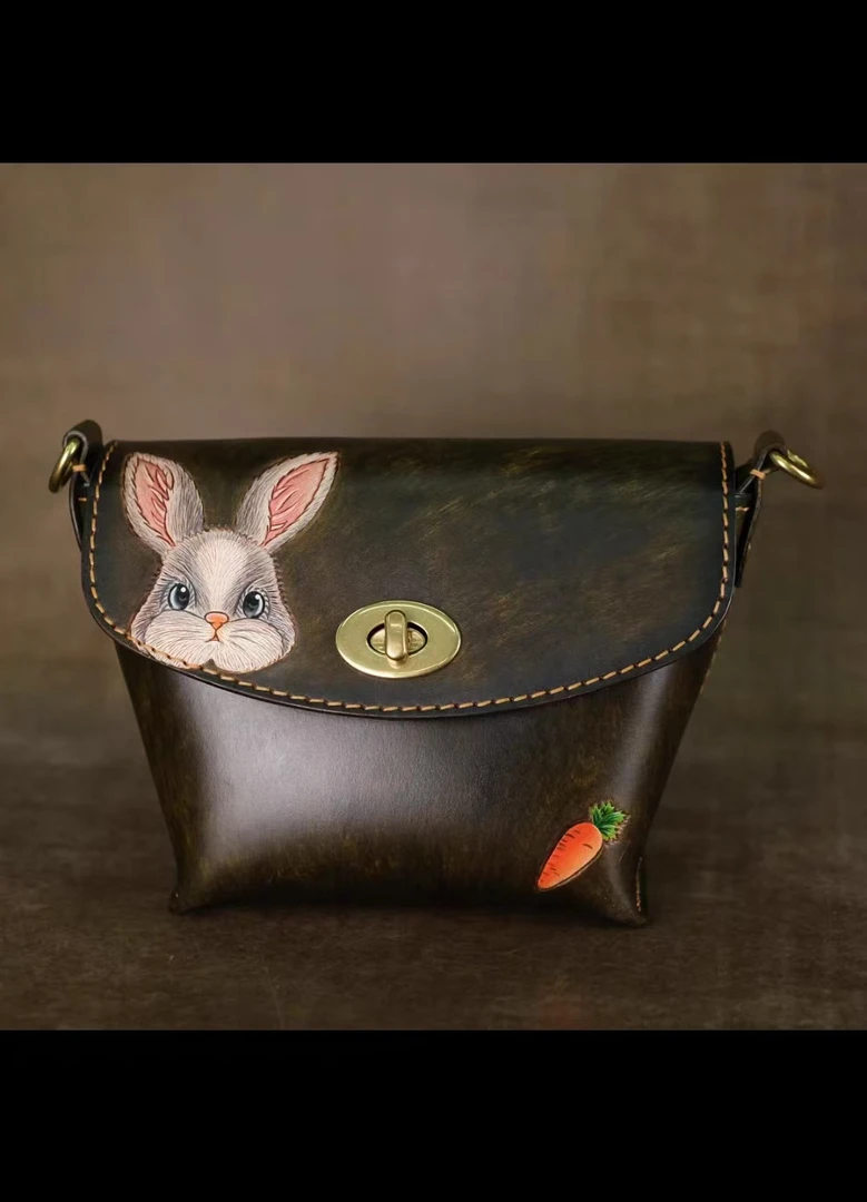 【虾饺包】皮雕工艺，雕刻兔子，单肩斜挎包