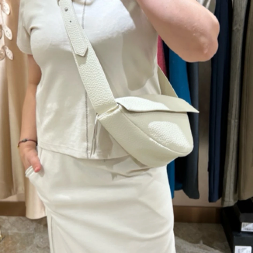 女士三色牛角包小