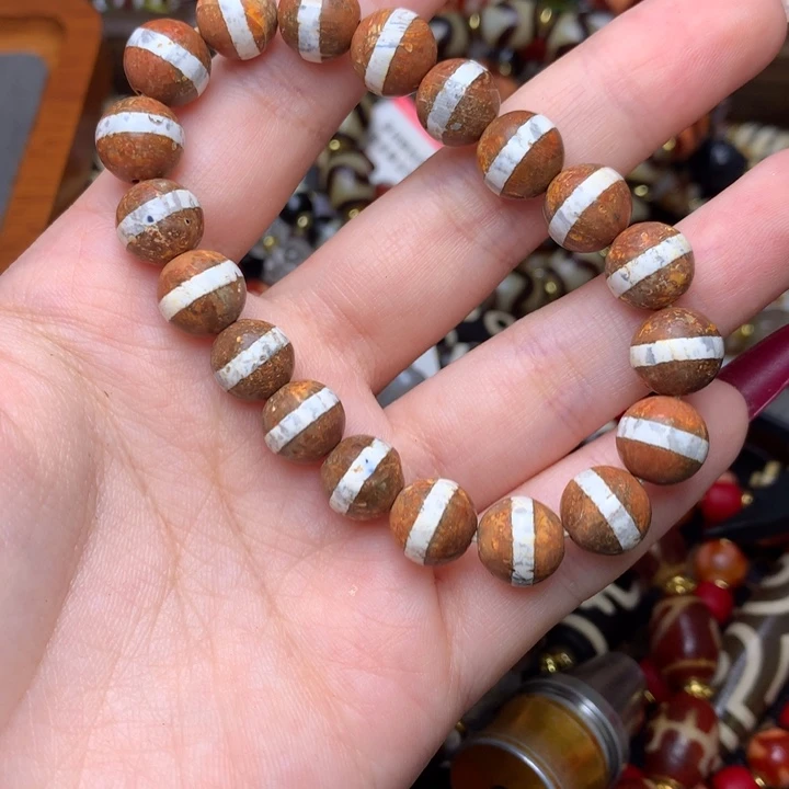 玛瑙/玉髓未镶嵌发一个