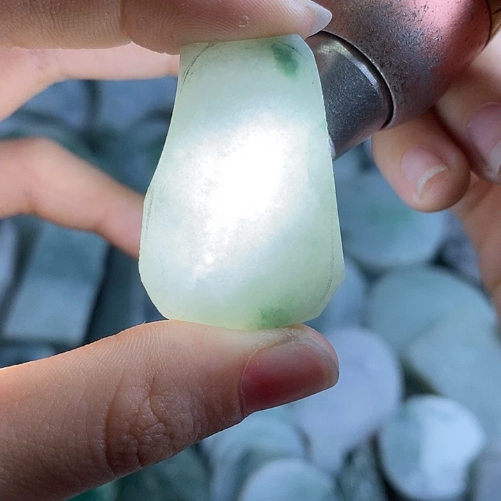 翡翠裸石纯天然翡翠