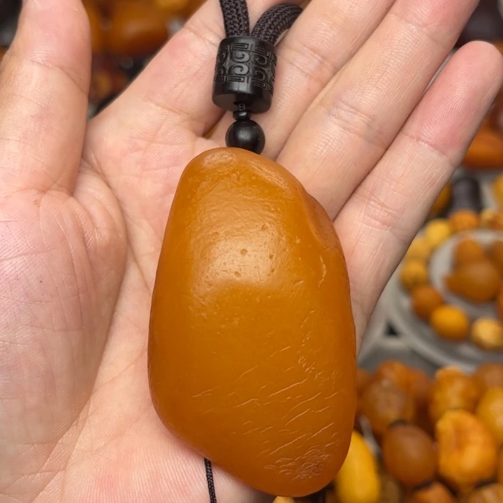 琥珀未镶嵌裸石天然蜜蜡吊坠