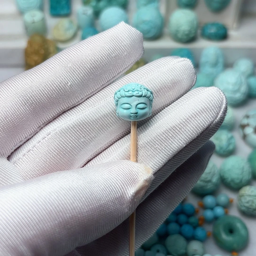 绿松石未镶嵌雕刻件