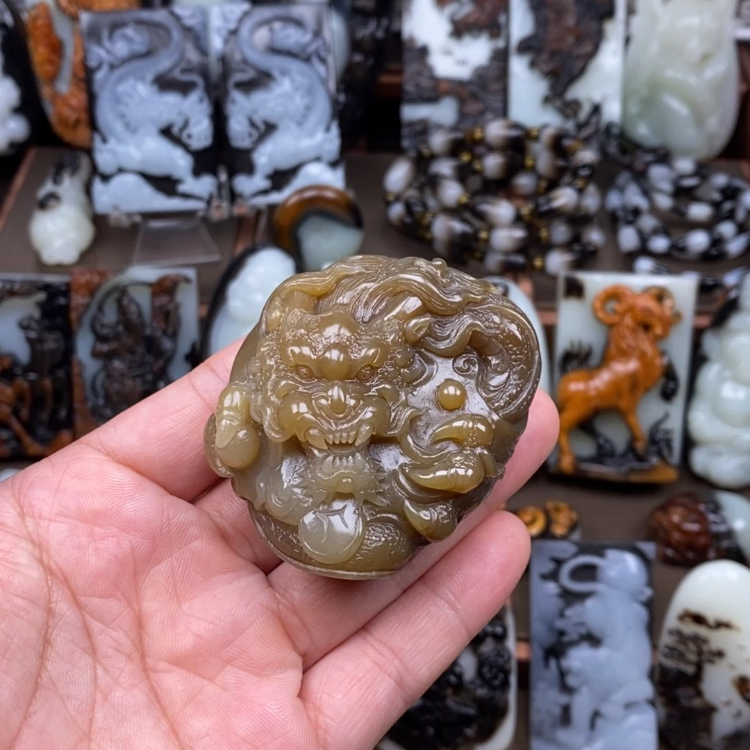 颈饰未镶嵌和田玉