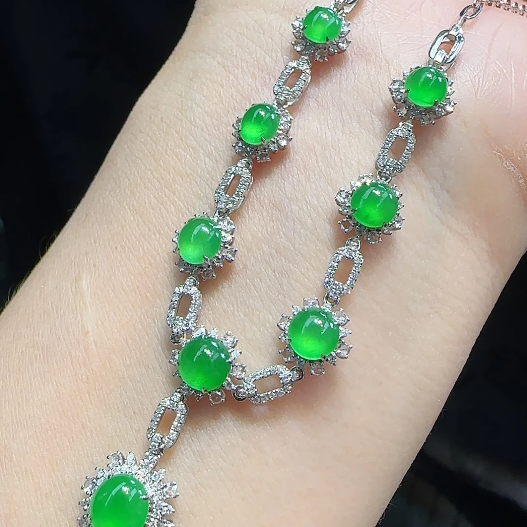 翡翠颈饰18K金镶嵌翡翠