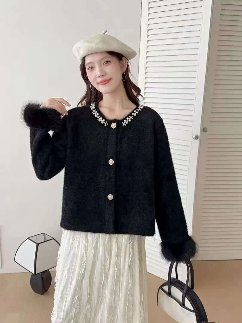 珍珠毛毛袖圆领百搭法式毛针织衫秋冬小香风女装植绒短款名媛外套