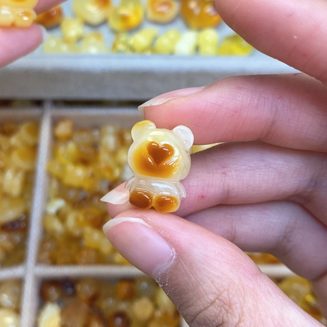 蜜蜡颈饰未镶嵌陈*小熊