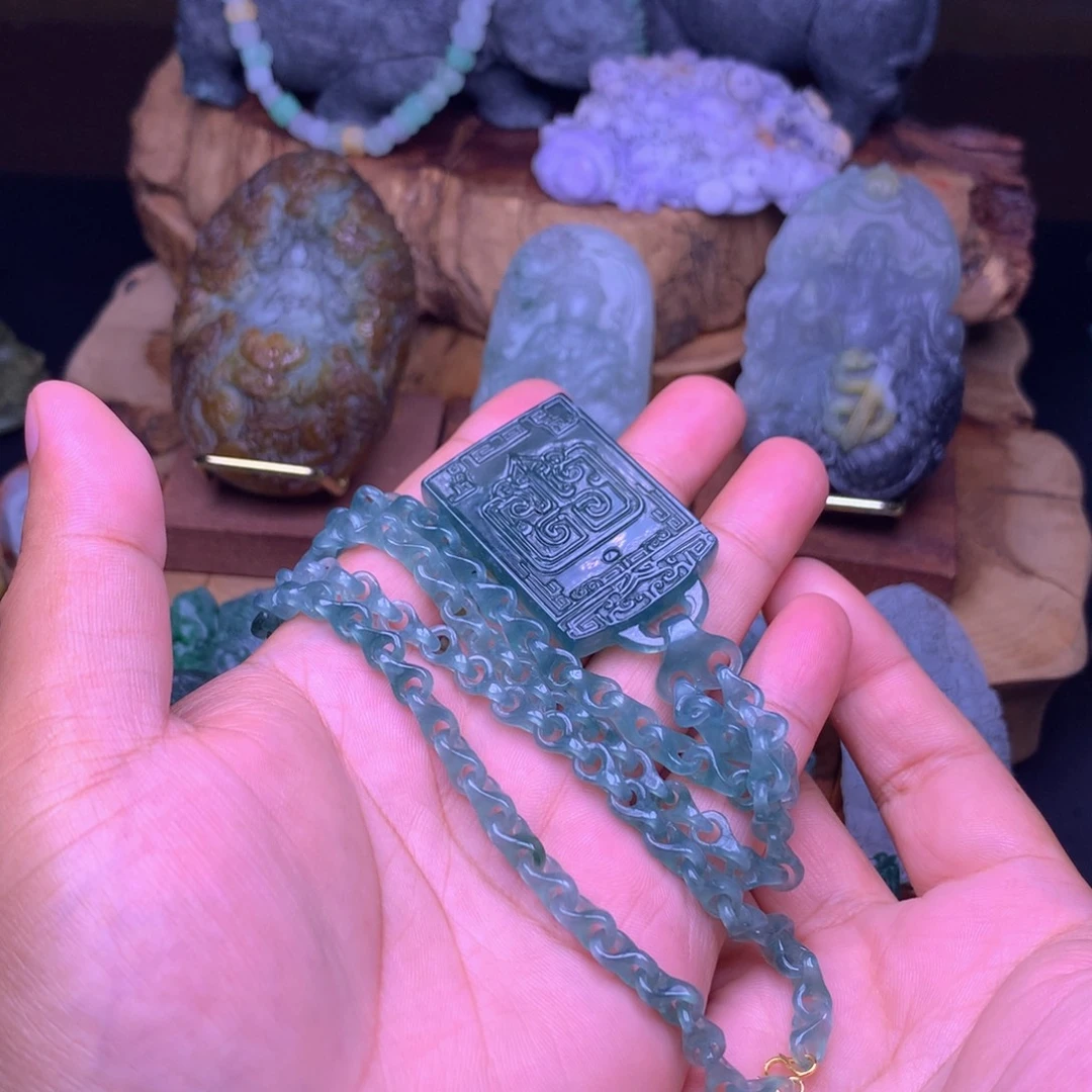 杨***未镶嵌定制翡翠翡翠