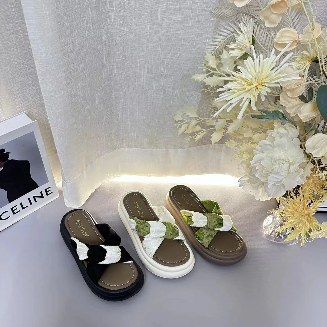 2025夏季新款拼色交叉设计时尚百搭休闲舒适外穿厚底软底拖鞋