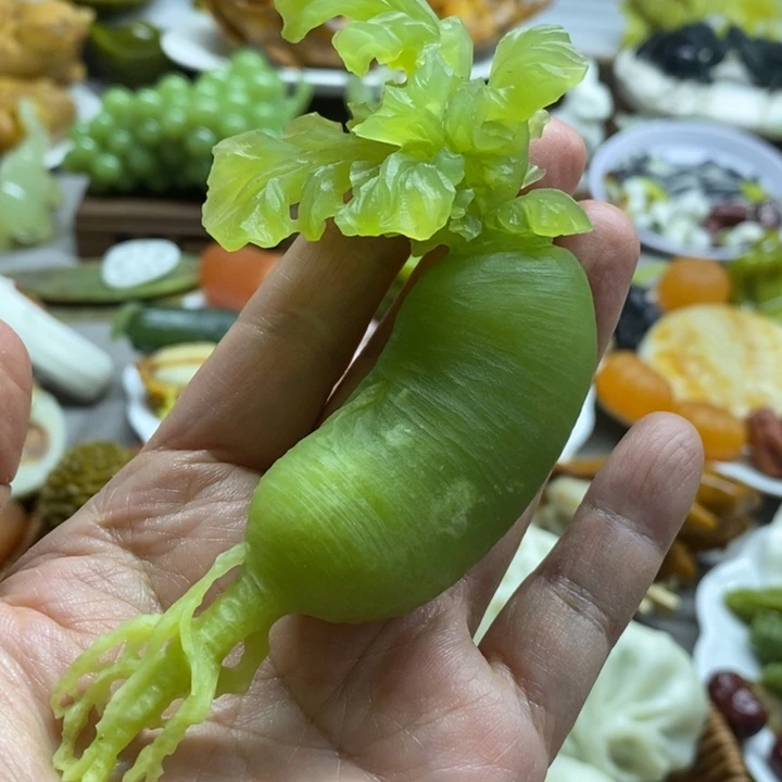 蛇纹石玉未镶嵌珠宝半成品