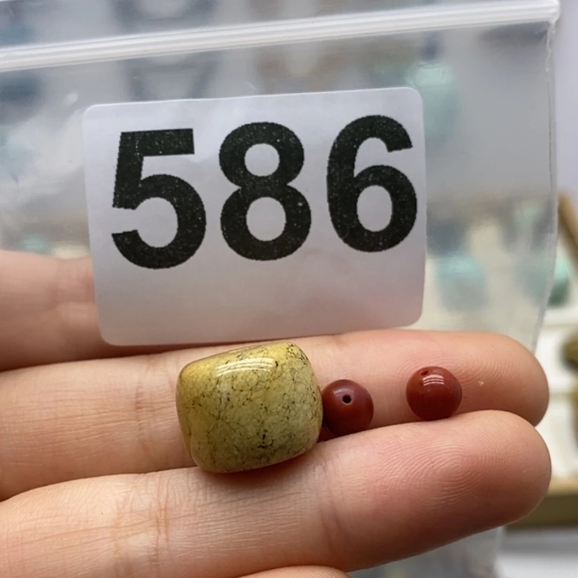 【闪购商品】南红玛瑙颈饰未镶嵌装****克