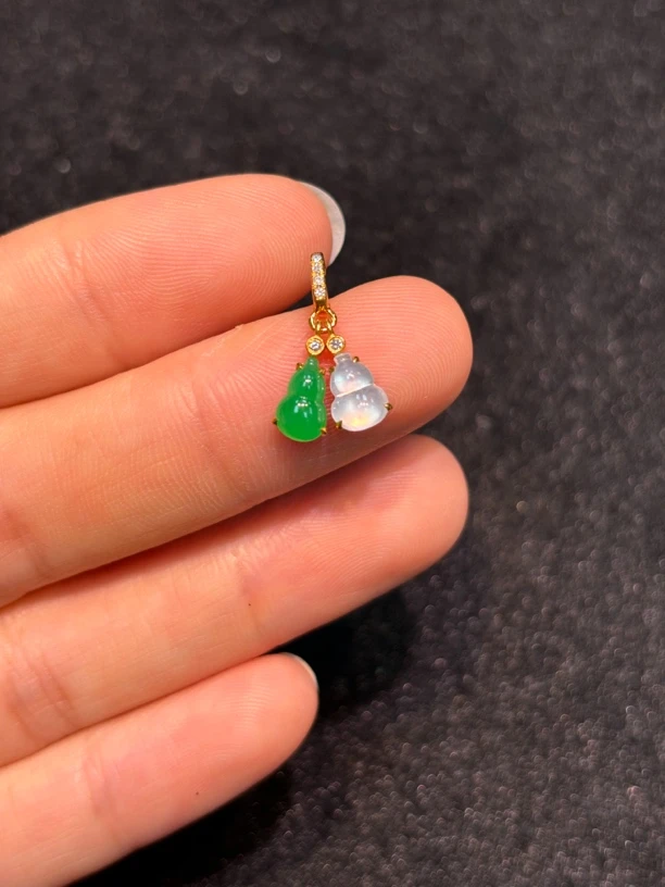 天然缅甸翡翠A货18k金镶嵌阳起光葫芦万能扣提溜吊坠