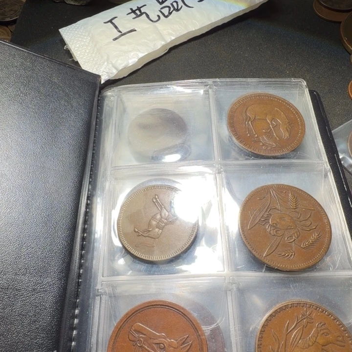 有***应一起二十八枚铜币工艺品摆件