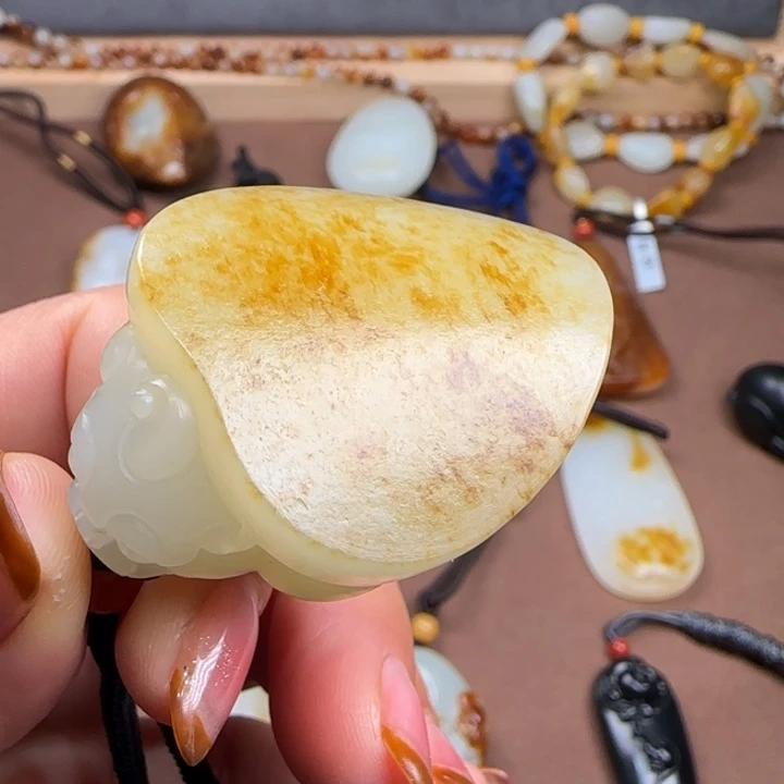 和田玉颈饰未镶嵌吾*