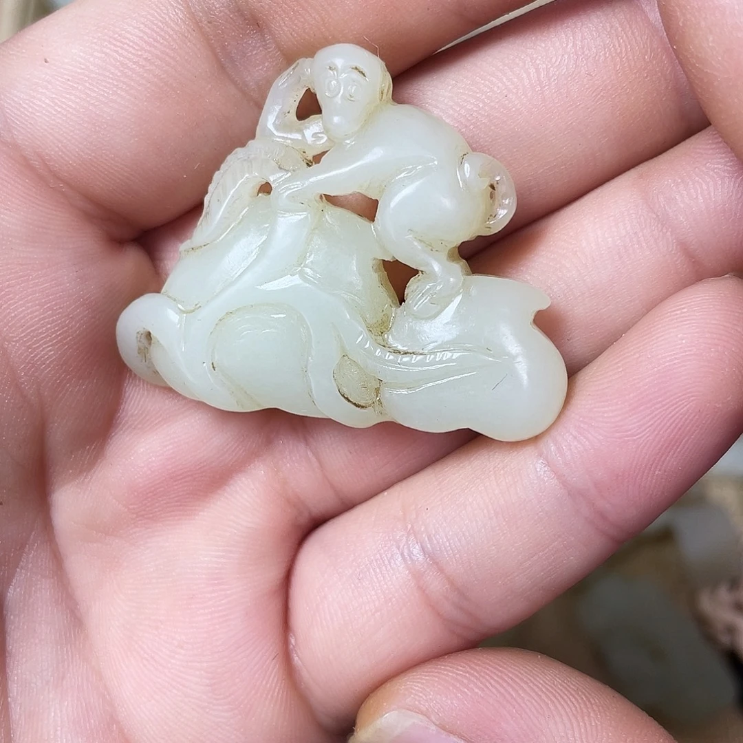 小***神陶瓷工艺品艺术品摆件
