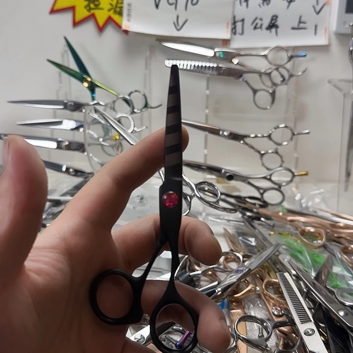 圆头款5.5黑色平剪