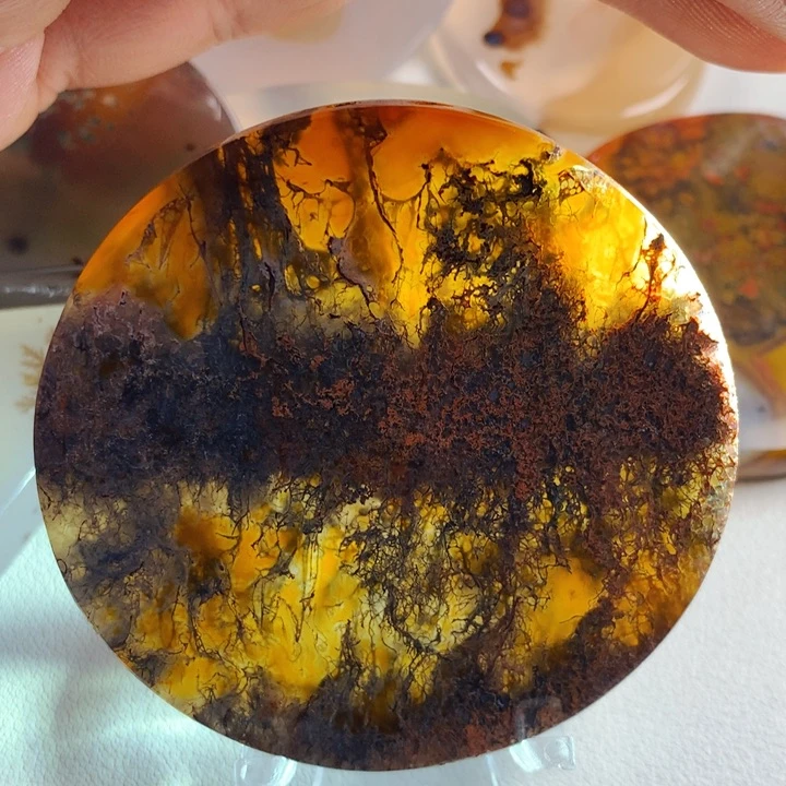 未镶嵌颈饰玛瑙/玉髓生*部