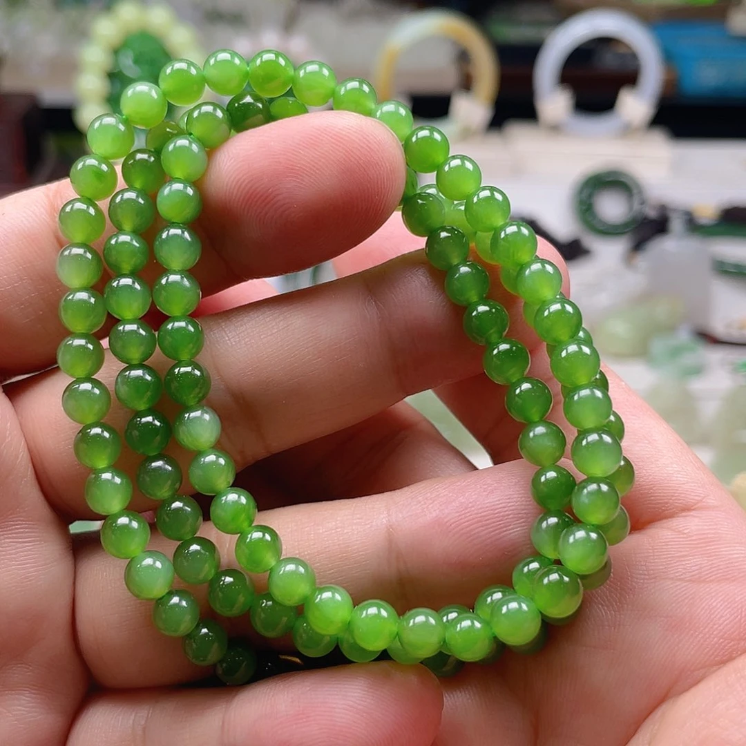 颈饰未镶嵌和田玉（碧玉）