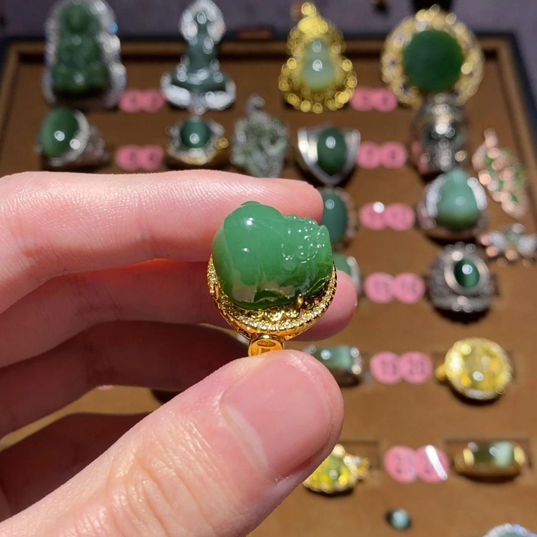 和田玉（碧玉）未镶嵌戒指