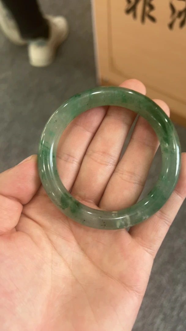 天然玉石非洲翠冰飘花
