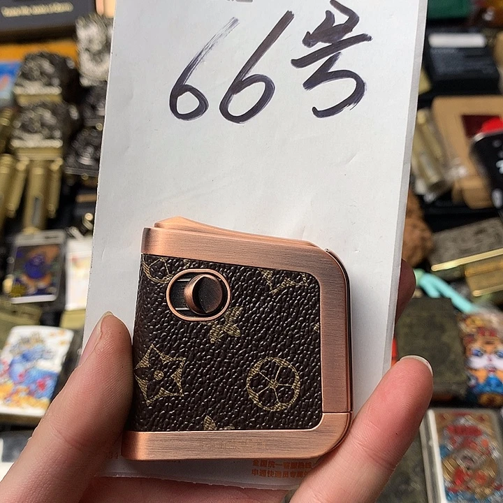 66号百城钱包弹射打火机