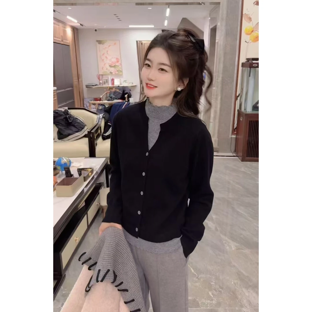 『童话故事Q』时尚百搭休闲舒适简约潮流毛衣6221