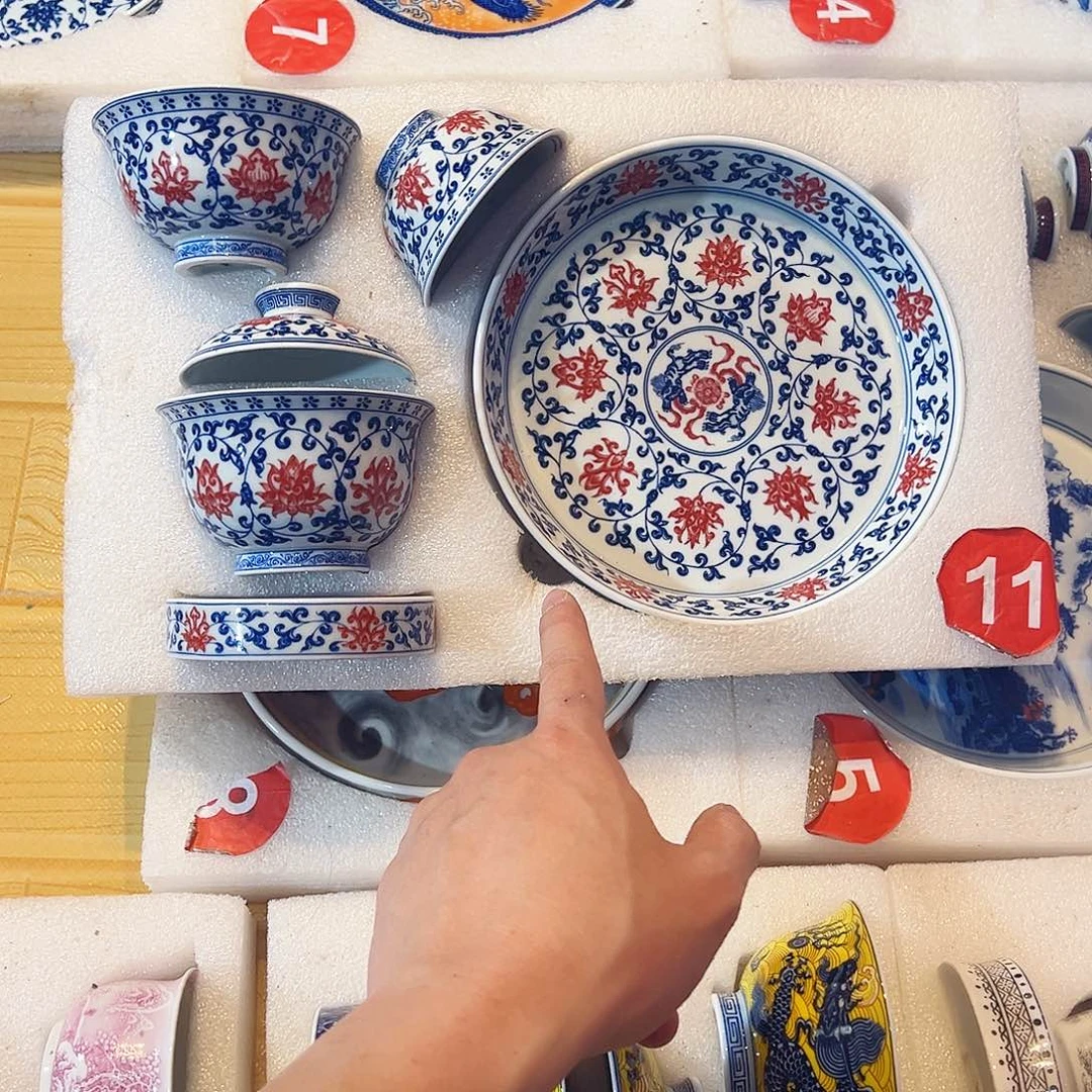 大***社釉里红缠枝莲五件套