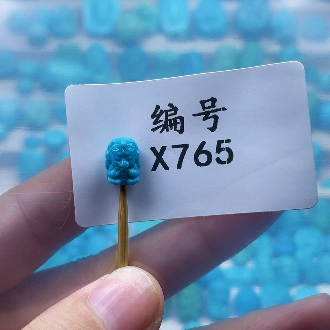阿***秋绿松石未镶嵌珠宝奇石