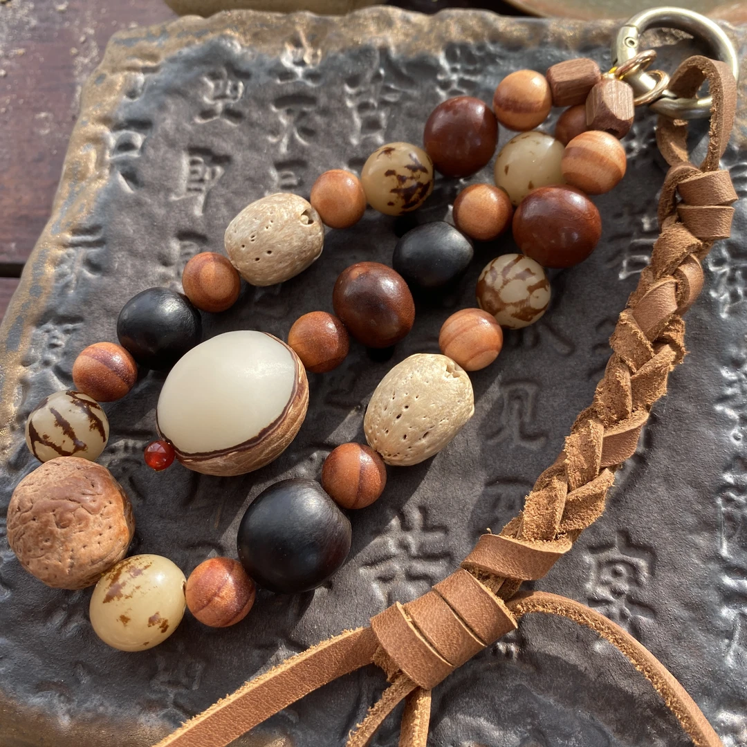 122613手工编织天然菩提种子挂件