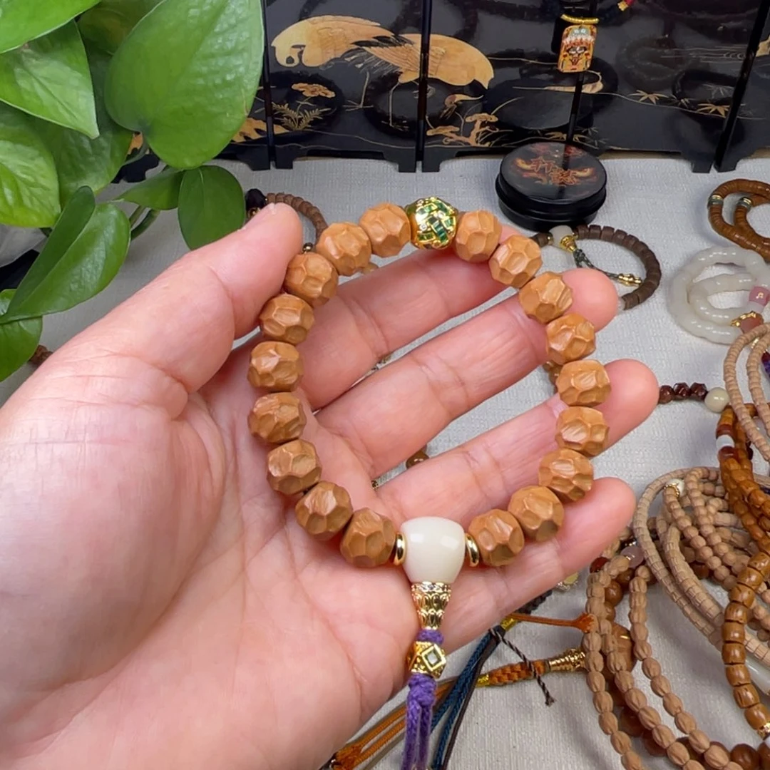 猴头核桃吊坠234578996433567