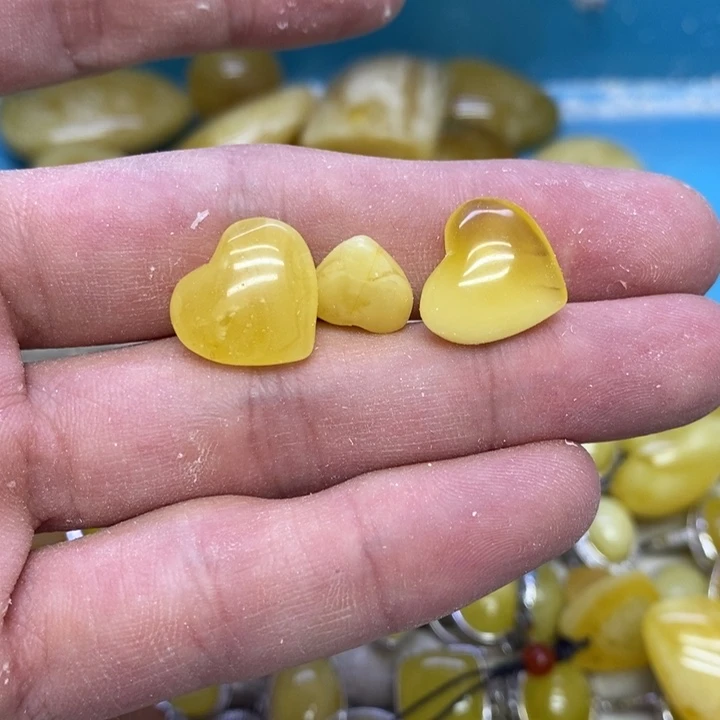 蜜蜡裸石未镶嵌吊坠