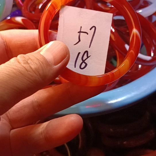 玛瑙/玉髓手镯未镶嵌