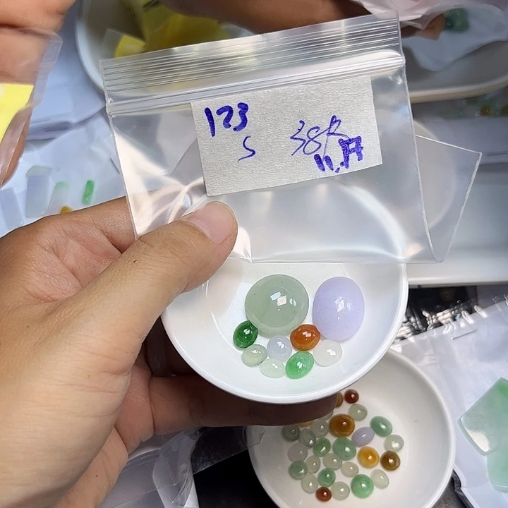 S***Q定制翡翠未镶嵌不