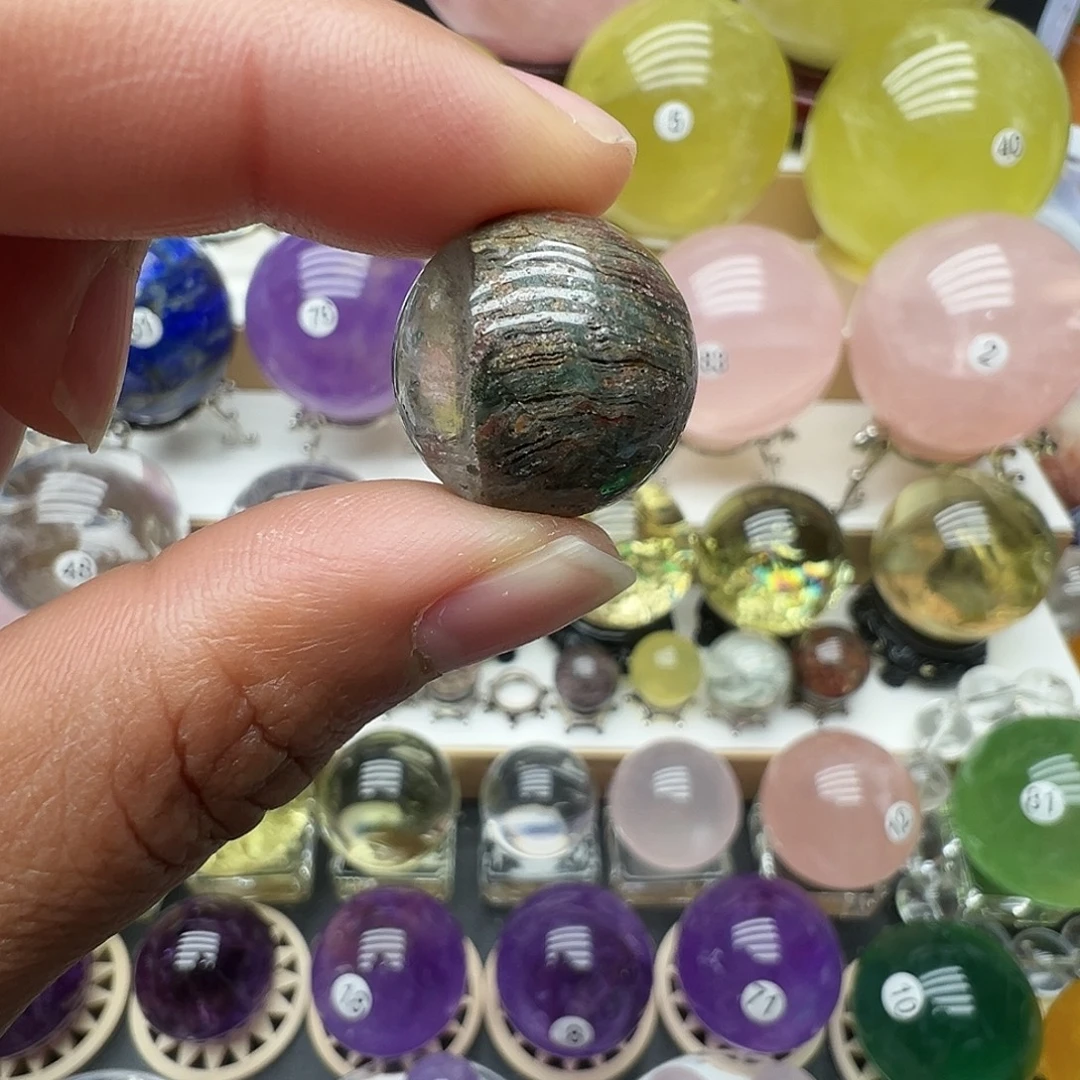 未镶嵌水晶珠宝半成品