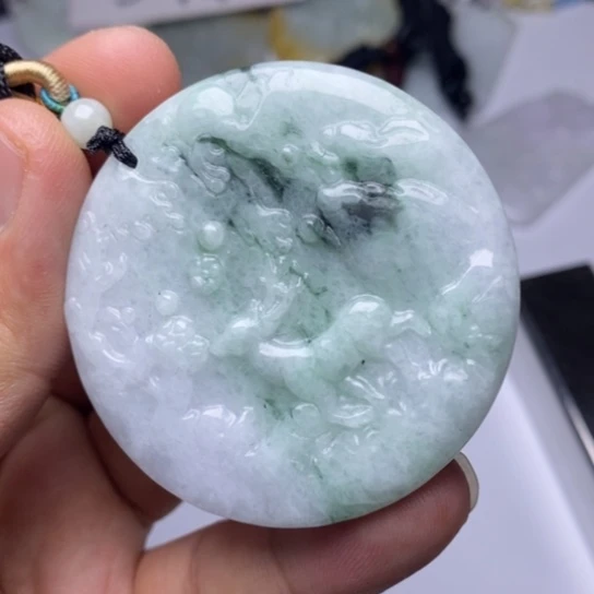 翡翠未镶嵌颈饰翡翠