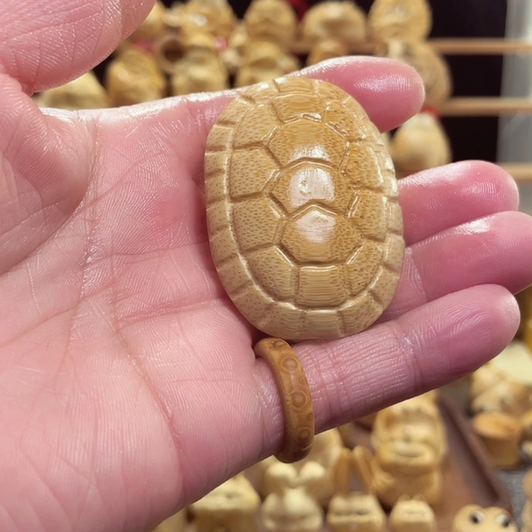 竹竹根雕富甲手把件