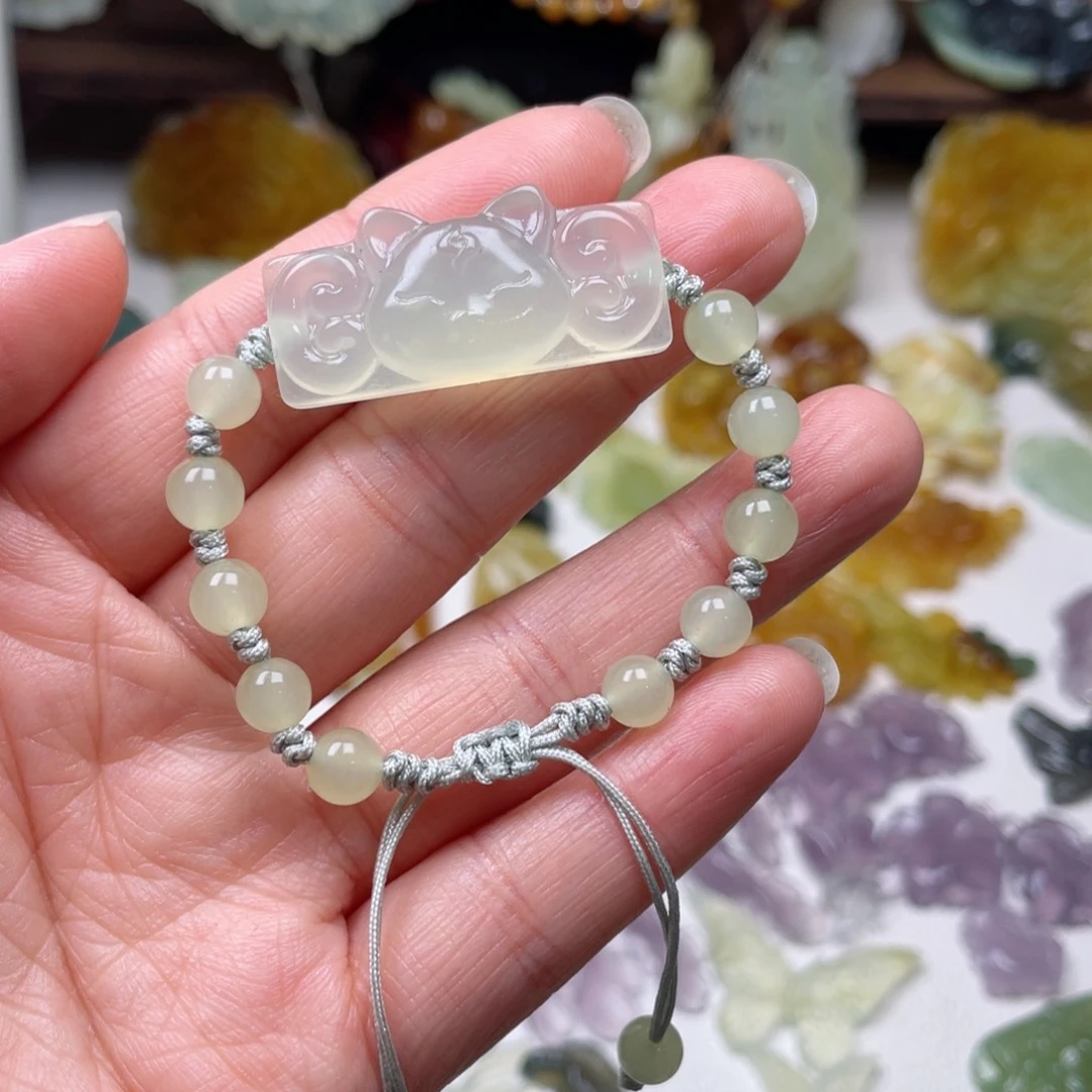 蛇纹石玉颈饰未镶嵌