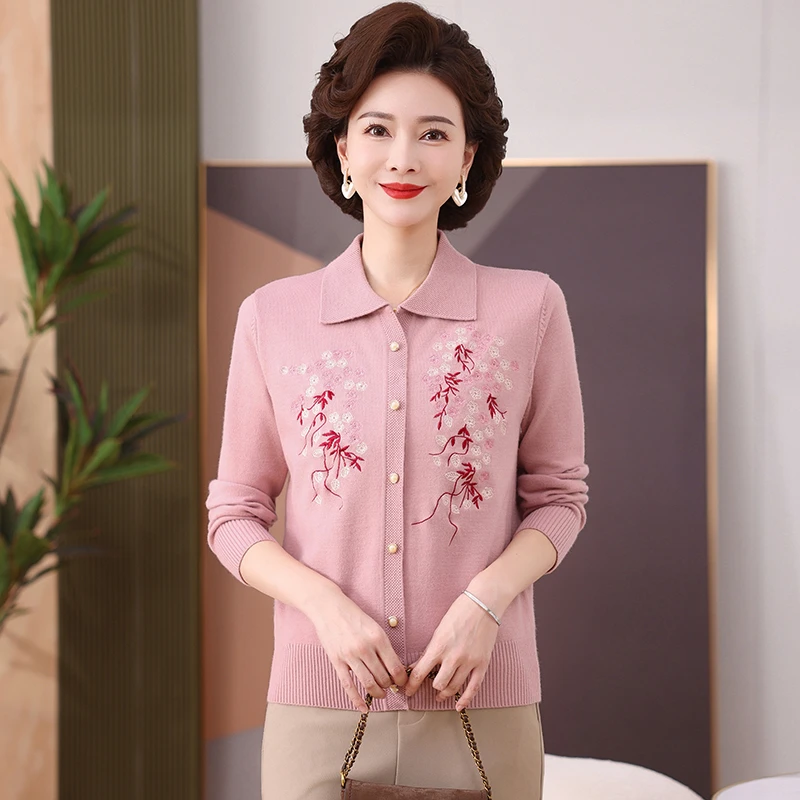 妈妈装秋冬季新款时尚针织开衫透气亲肤中老年刺绣50--60翻领上衣