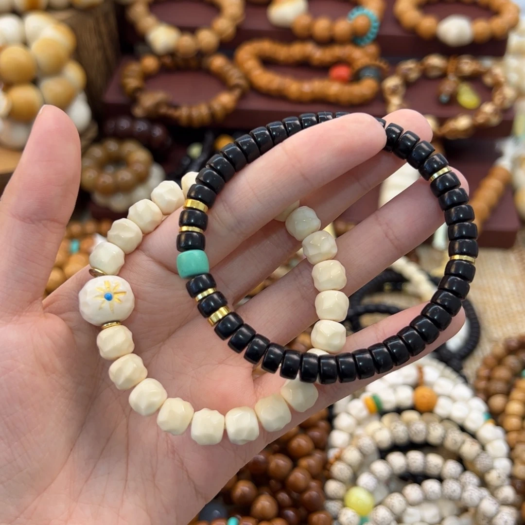 @***。白玉菩提吊坠白玉菩提➕椰蒂