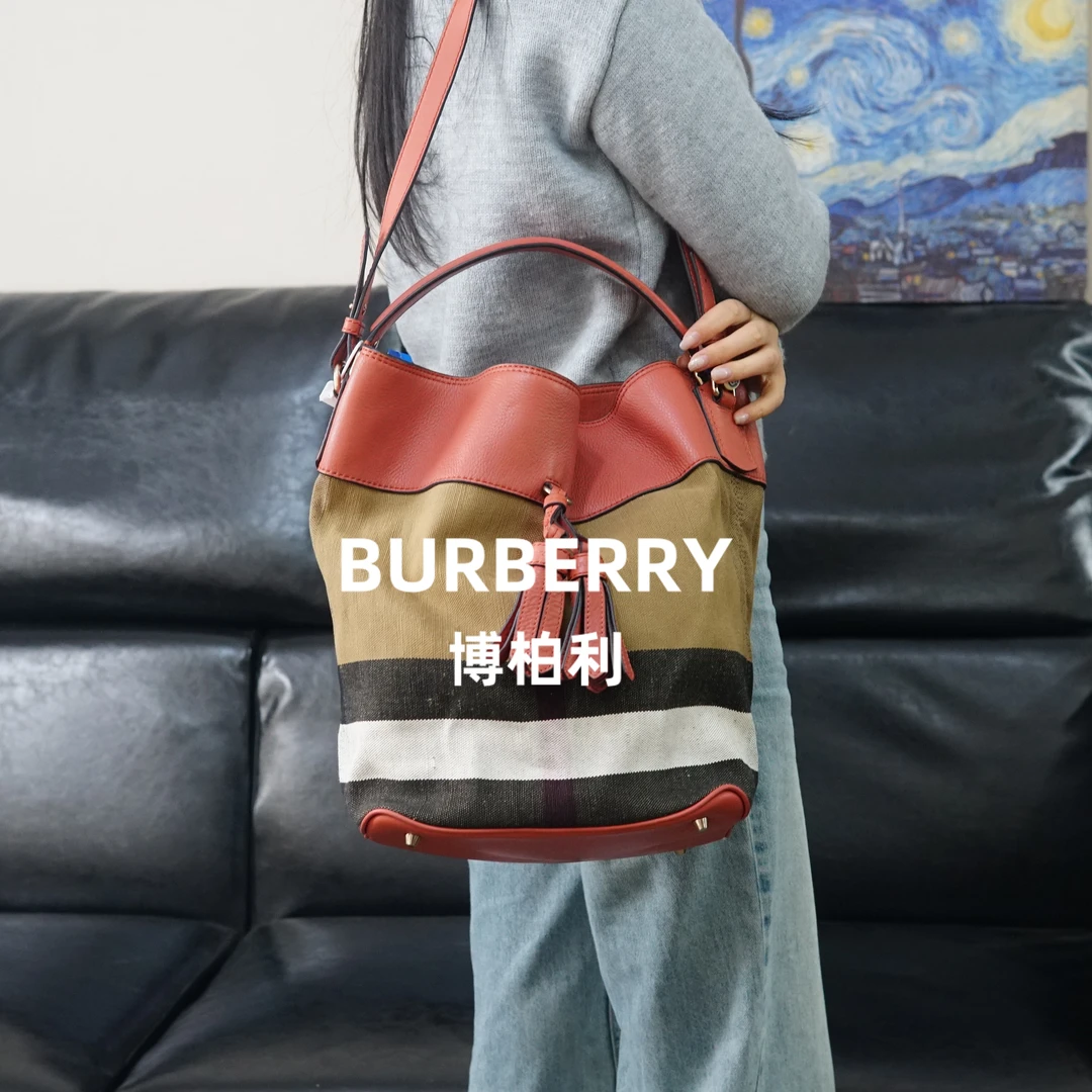95新 BURBERRY/博柏利 巴宝莉/格纹拼皮水桶包/HD01722011/2011