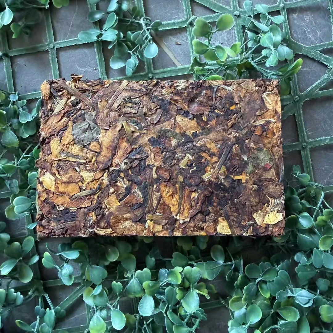 雨腾古茶 "深D SM"Q迹4700双S独Z蓝莲W200g/砖（9月18）