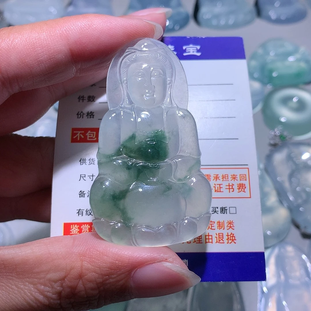 翡翠颈饰未镶嵌观音