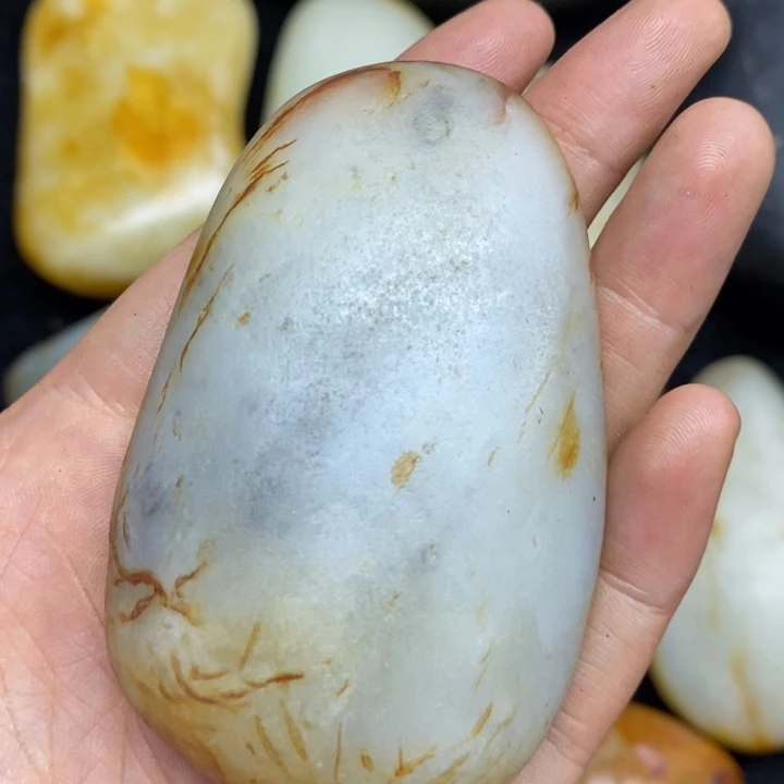 未镶嵌和田玉（糖玉）挂件