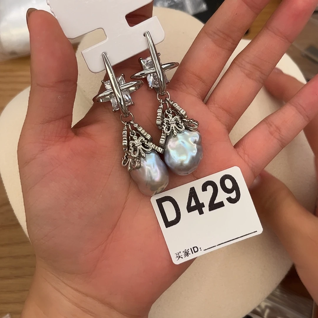 合金淡水珍珠耳饰