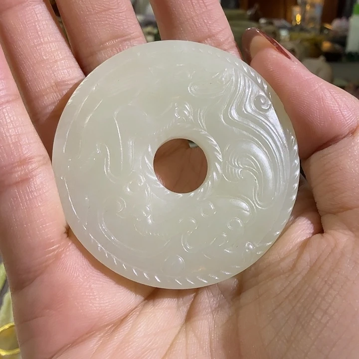 逗***圈颈饰未镶嵌和田玉（糖玉）