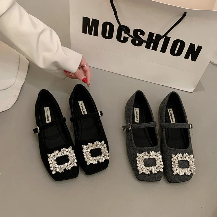 2025年时尚韩版秀气亮钻软底单鞋