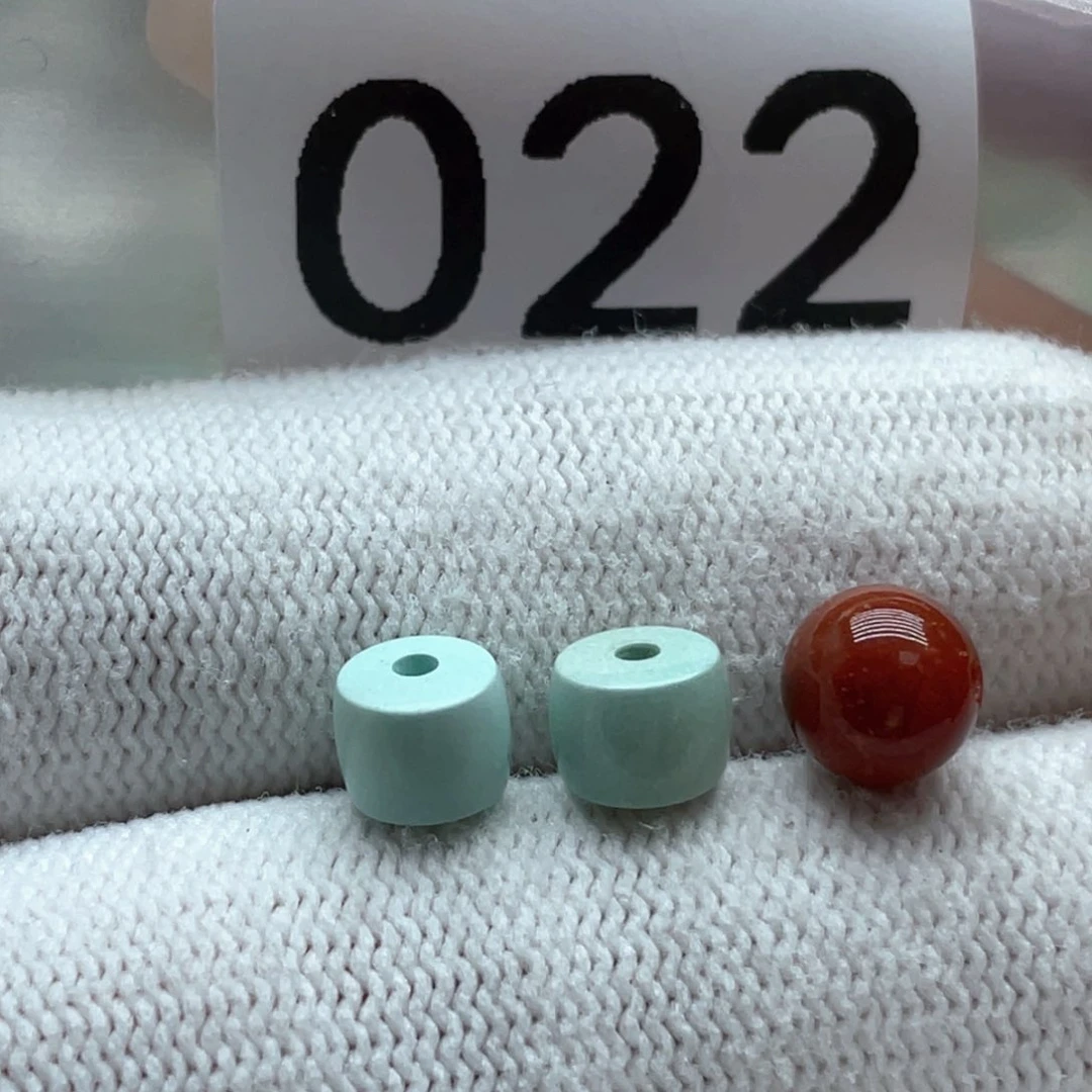 南红玛瑙未镶嵌珠宝奇石