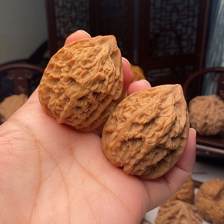 木质类吊坠鸡心38尺