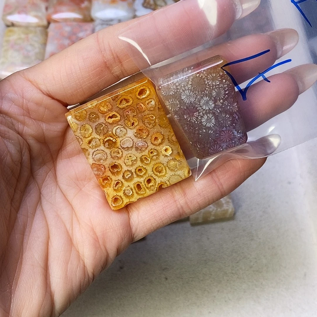 合金颈饰硅化玉星**泡